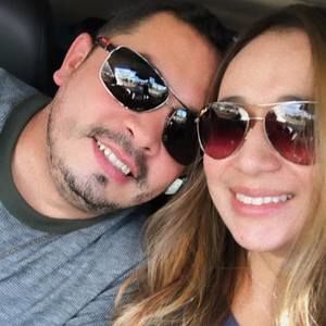 Meet your Posher, Carlos